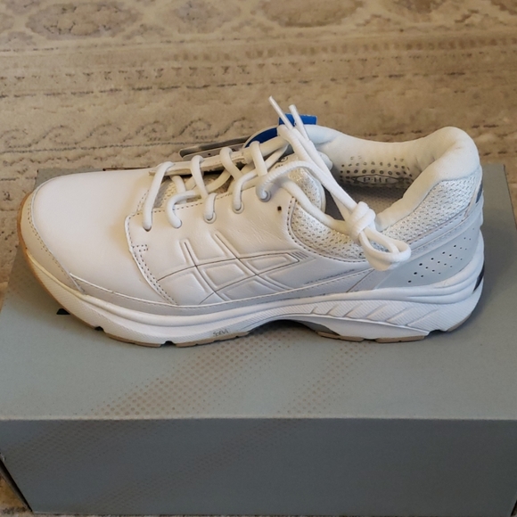 asics women's workplace shoes